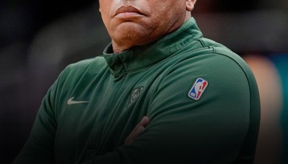 KOK体育官方网站-雄鹿主教练里弗斯下课|NBA|Shams|密尔沃基雄鹿队|奥斯汀-里弗斯|nba_新浪体育_新浪新闻